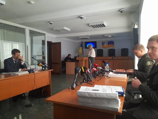 Суд по делу Януковича отклонил ходатайство адвоката о перерыве в заседании в связи с его желанием встретиться с подзащитным в Ростове-на-Дону