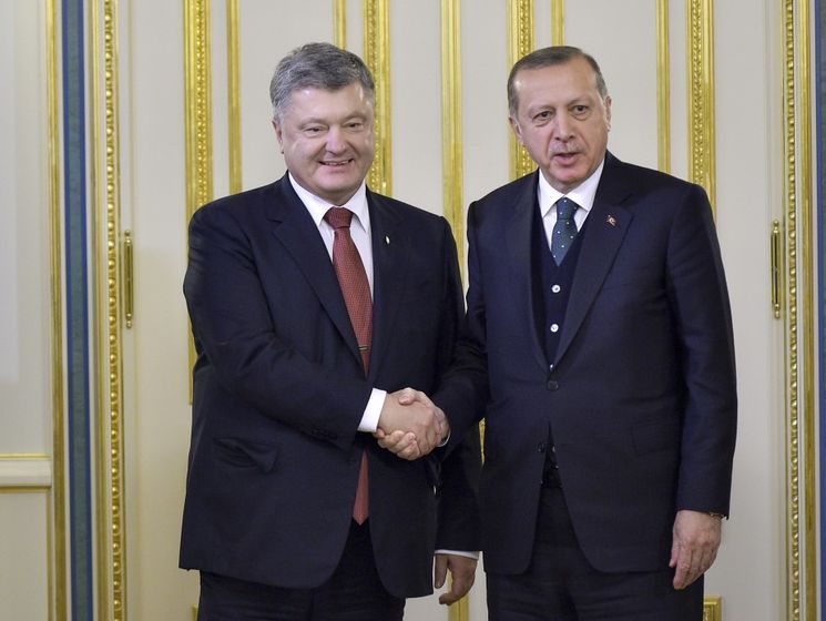 Порошенко предложил Турции войти в группу "друзей деоккупации Крыма"