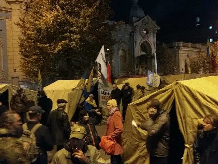 Гриценко: По моим данным, власти намерены сносить палаточный городок