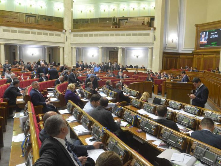 Рада поддержала в первом чтении законопроект, который разрешает партиям не проводить всеукраинский съезд для участия в местных выборах
