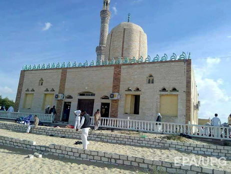 В результате атаки на мечеть в Египте погибли по меньшей мере 54 человека