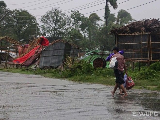 В Индии в результате урагана погибло 19 человек