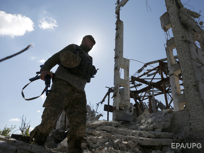 Возле Луганского украинские военные отбили нападение диверсионной группы – штаб АТО