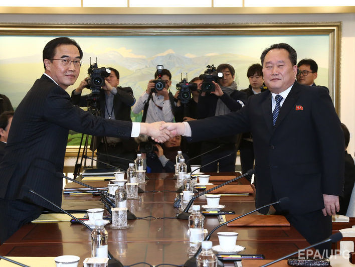 КНДР и Южная Корея договорились возобновить работу горячей линии с 10 января