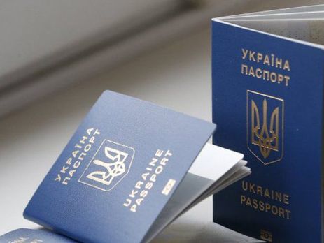 В Україні запускають додаткову лінію з виготовлення закордонних паспортів
