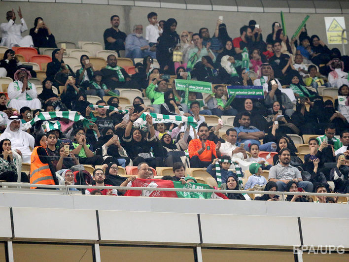 У Саудівській Аравії жінкам дозволили відвідувати футбольні матчі