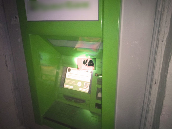 Полиция задержала злоумышленников, которые грабили банкоматы в Черниговской области с помощью программного обеспечения