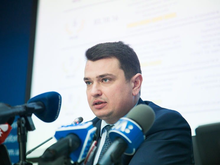 Апелляционный суд отменил наложение на Сытника 1,7 тыс. грн штрафа по иску НАПК