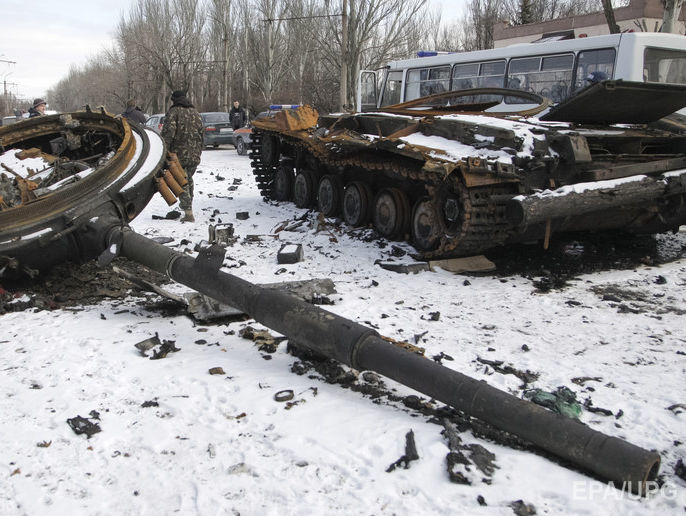 Российские наемники во время занятий на полигоне потеряли два танка Т-72 – штаб АТО