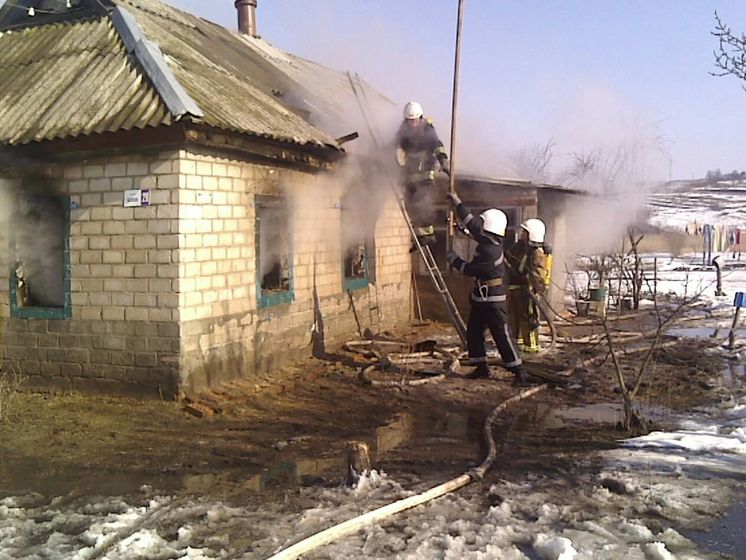 В Кировоградской области на пожаре погибли трое детей