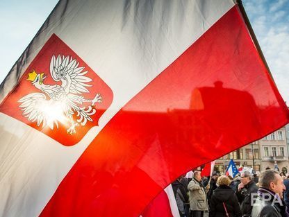 Польские националисты провели манифестацию под посольством Украины в Варшаве