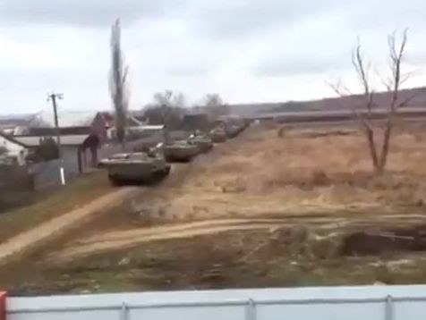 Журналистка "Голоса Америки" опубликовала видео передвижения российской военной техники вблизи границы с Украиной