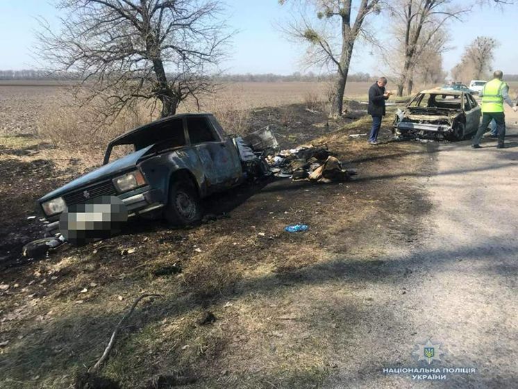 У Київській області пограбували і спалили авто "Укрпошти", в якому везли пенсії – поліція