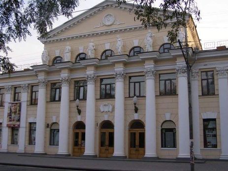 Театр в Днепре отменил показ спектакля на русском языке из-за угроз 