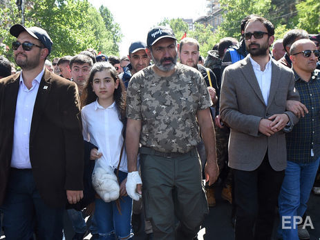 Лидер армянских протестов Пашинян встретился с президентом Саркисяном