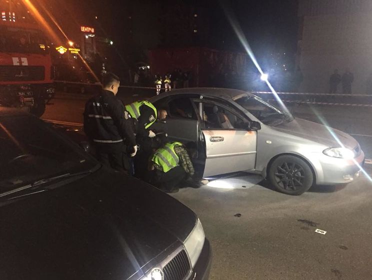 В Киеве взорвался автомобиль, есть погибший – полиция