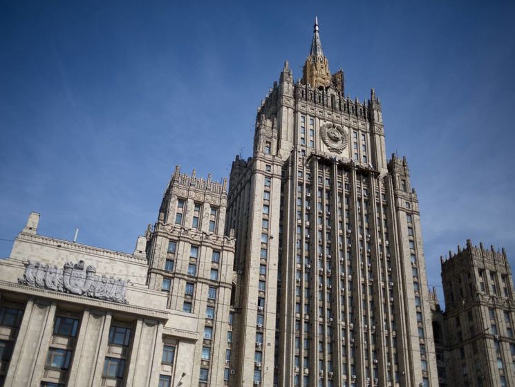 В МИД РФ заявили, что в Украине провалилась "кампания по дискредитации Дня Победы"
