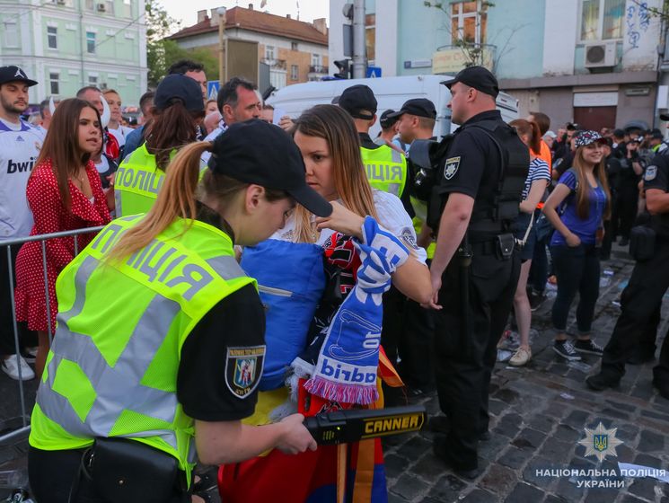 Иностранцы 71 раз обращались в полицию за время проведения финала Лиги чемпионов в Киеве