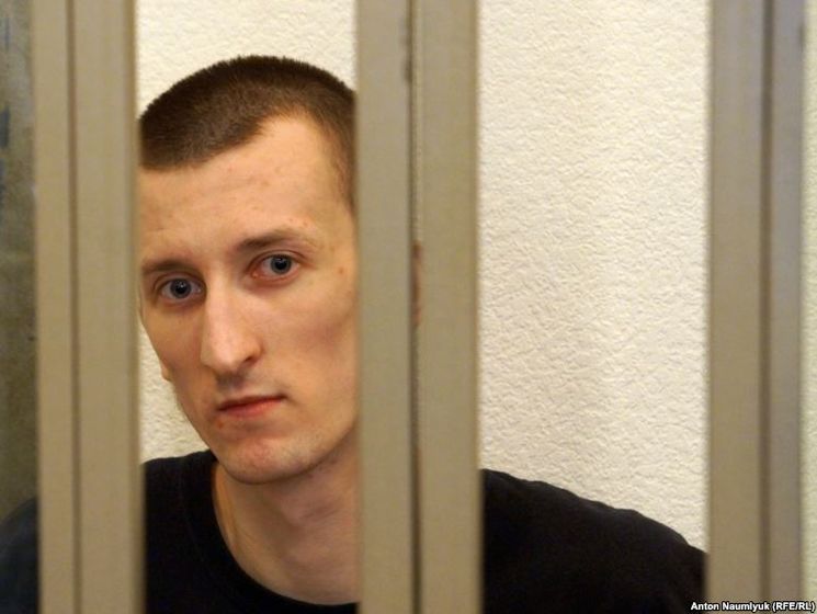 Кольченко объявил голодовку, подозреваемого в организации покушения на Бабченко арестовали, Зидан покинул "Реал". Главное за день