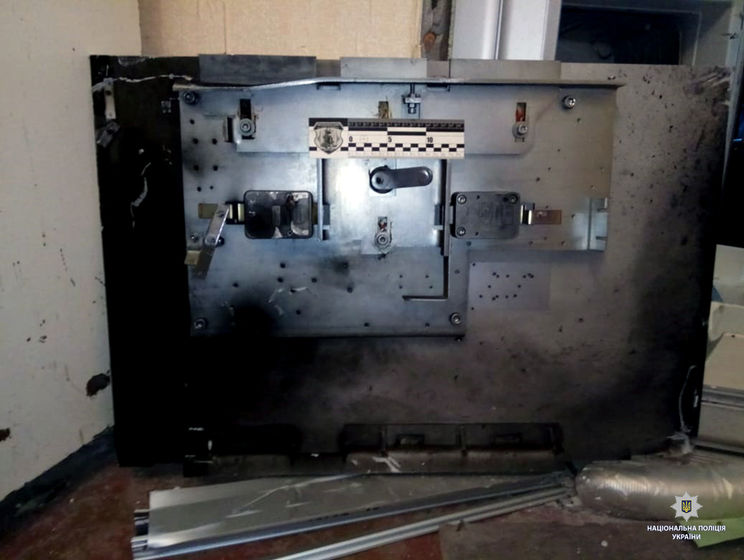 Полиция открыла уголовное производство о краже по факту взрыва банкомата в Харькове