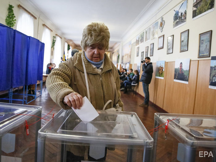 ﻿У другий тур президентських виборів проходять Тимошенко і Гриценко – опитування групи "Рейтинг"
