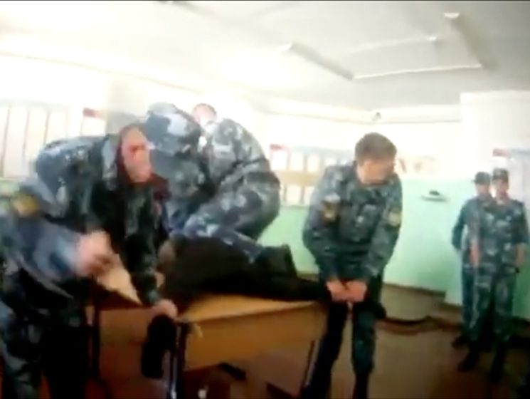"Новая газета" опубликовала запись пыток в колонии Ярославля. Видео