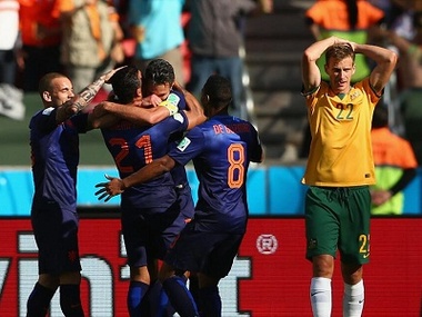 ЧМ-2014: Нидерланды обыграли Австралию со счетом 3:2