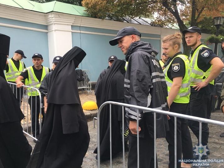 ﻿Хресний хід у Києві охороняє приблизно 5 тисяч поліцейських