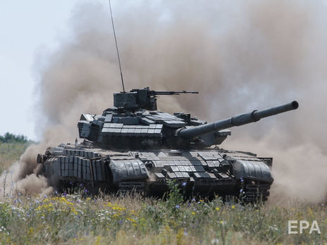 ﻿Збройні формування РФ концентрують танки та артилерію поблизу лінії розмежування на Донбасі – СЦКК