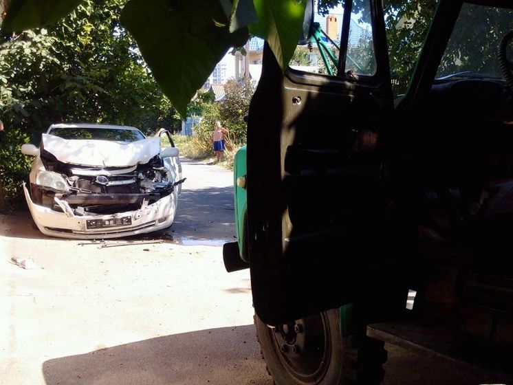 Наезд грузовика на машину активистов в Одесской области расследуют как покушение на убийство – полиция