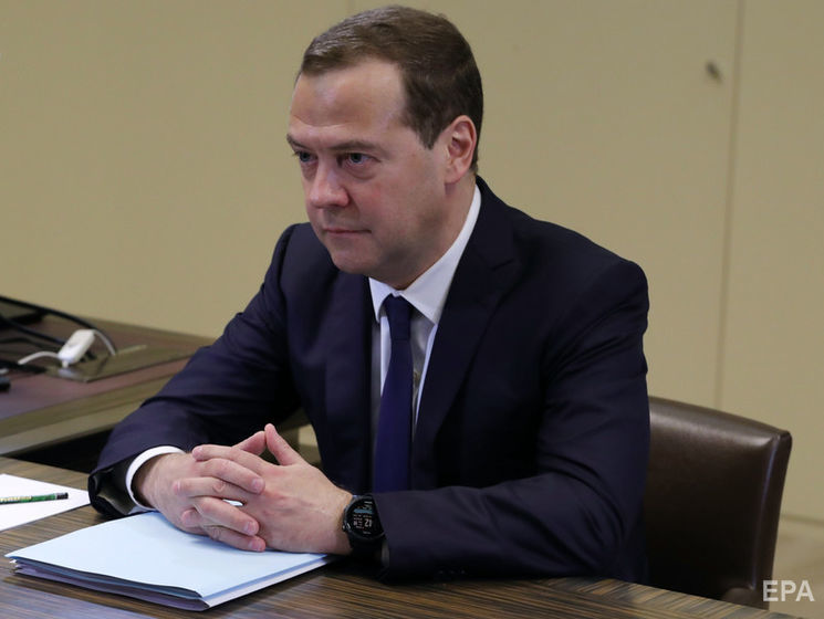 Медведев сравнил новые санкции США с объявлением экономической войны
