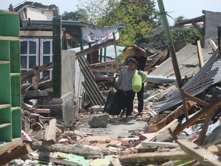 Число жертв землетрясения в Индонезии достигло 436