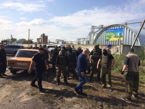 Попытка захвата элеватора в Харьковской области: 22 участникам конфликта сообщили о подозрении