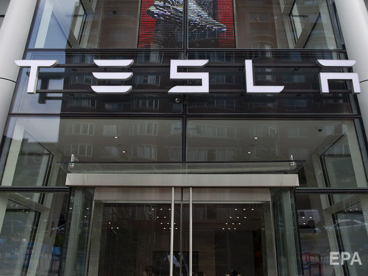 ﻿Маск заявив, що Tesla відновлює автомобілі протягом доби після аварії