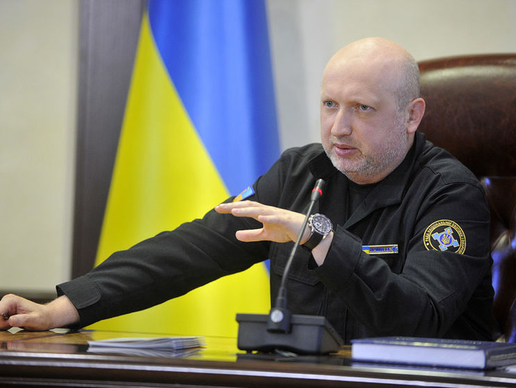 Турчинов назвал "очередным неудачным фейком" заявление минобороны РФ об украинской принадлежности ракеты, сбившей MH17
