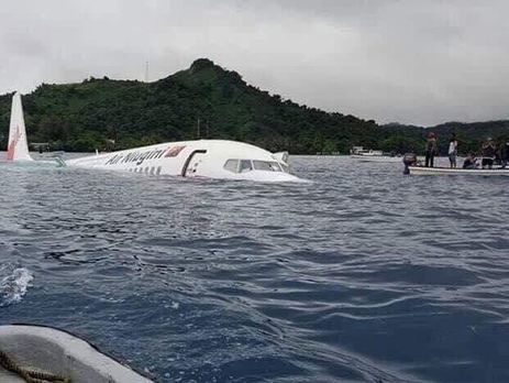 ﻿Після приземлення літака в океан у Мікронезії один пасажир зник безвісти – авіакомпанія