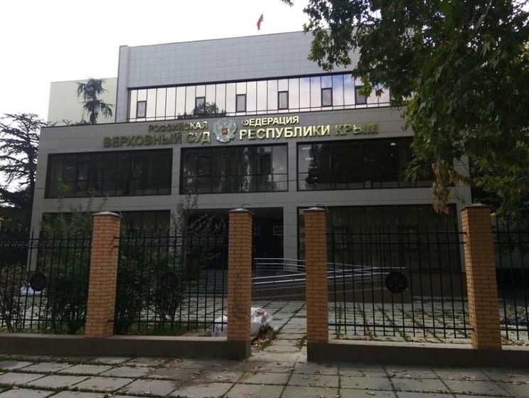 Правозащитники: Крымские "суды" с 2014 года привлекли к админответственности за участие в мирных собраниях 353 человека, к уголовной – 12