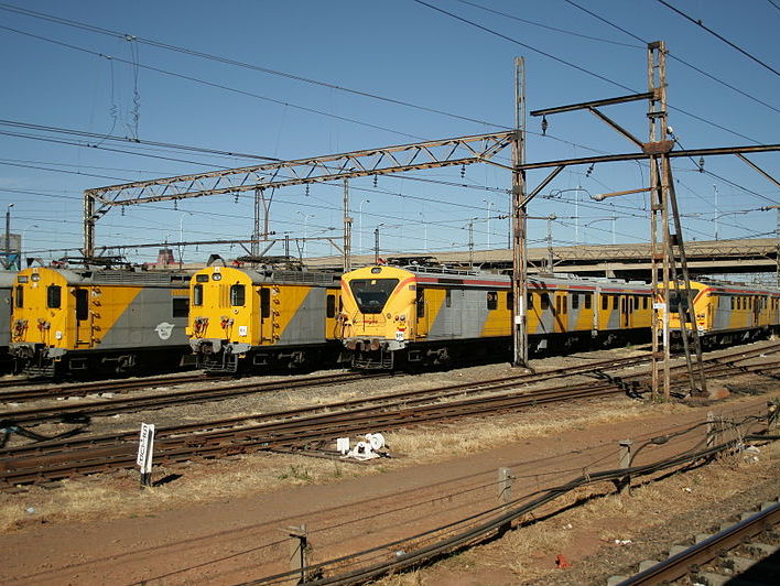 В ЮАР в результате столкновения двух поездов пострадали 320 человек