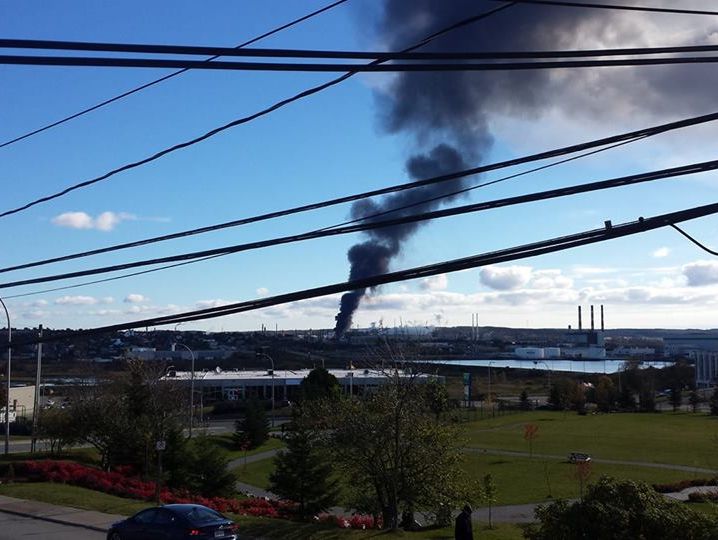В Канаде взорвался нефтеперерабатывающий завод