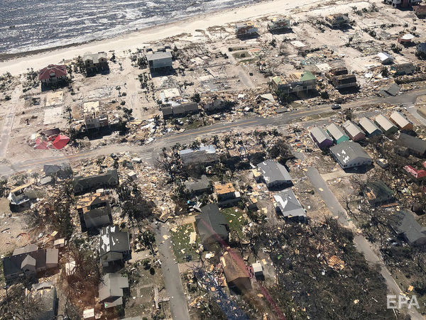 Количество жертв урагана "Майкл" в США увеличилось до 29 человек