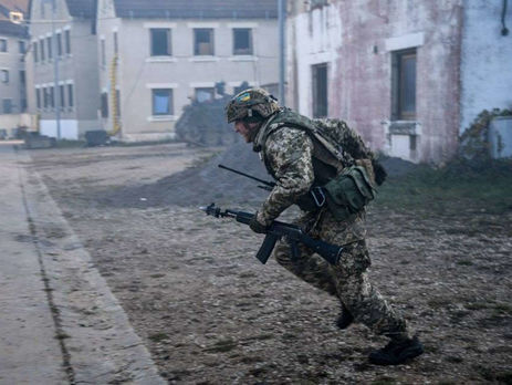 За сутки на Донбассе боевики 16 раз обстреляли украинские позиции, один военный ранен – штаб операции Объединенных сил
