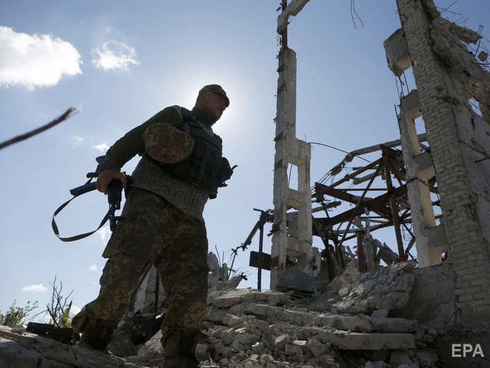 На Донбассе 20 октября ранен один украинский военный – штаб операции Объединенных сил