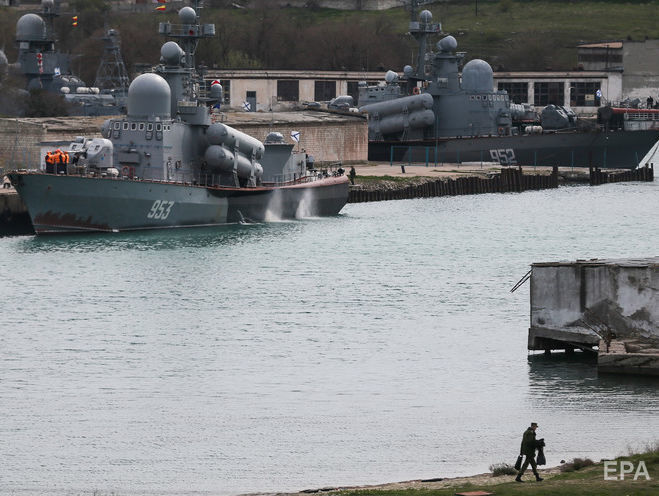 Перед аннексией Крыма в минобороны РФ досрочно выплатили довольствие российским военным на полуострове