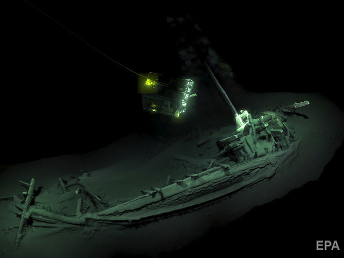 ﻿Археологи знайшли в Чорному морі корабель, що затонув приблизно 2400 років тому