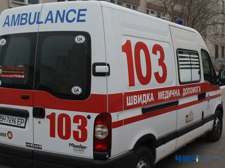﻿В Одеській області бригаду "швидкої", яка приїхала на виклик, побив син пацієнтки – ЗМІ