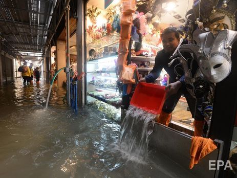 Большинство территории Венеции ушло под воду. Фоторепортаж