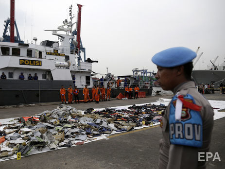 ﻿Катастрофа Boeing 737 в Індонезії. Рятувальники виявили останки 26 осіб