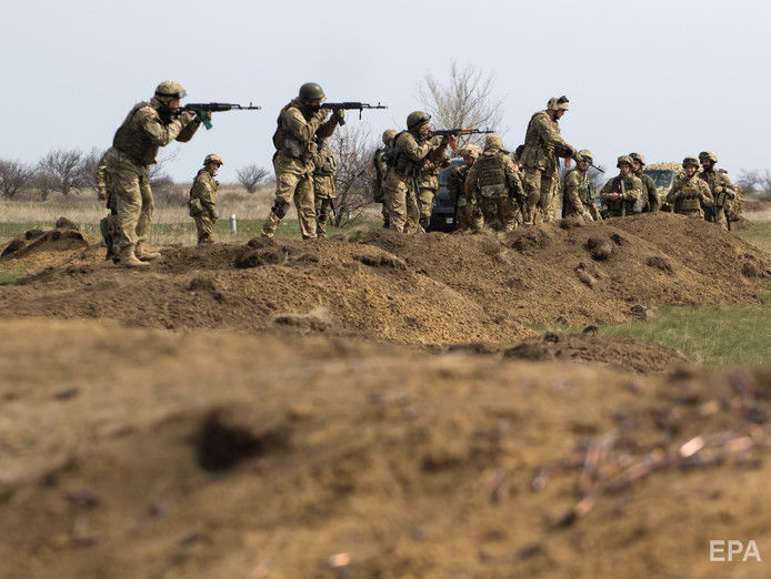 ﻿На Донбасі загинув український військовий, ще двоє дістали поранення – штаб операції Об'єднаних сил