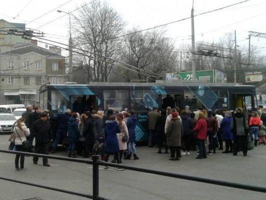 Тернопольские маршрутчики не вышли на работу после решения мэрии отменить подорожание проезда