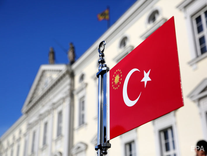 Унаслідок вибуху на арсеналі в Туреччині загинуло семеро військовослужбовців